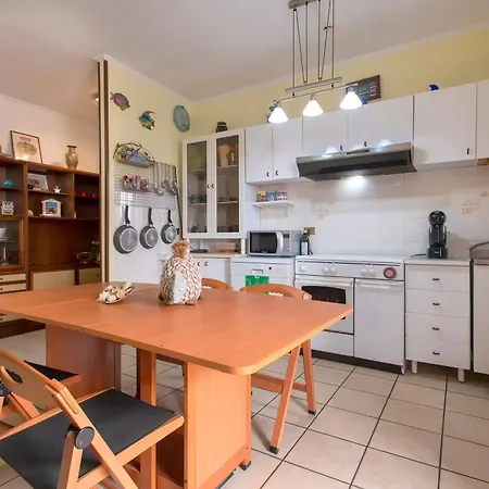 Apartman Lido A 100mt Dalla *
